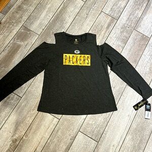 NWT:   Juniors Sparkling Top!!💛💚💛💚